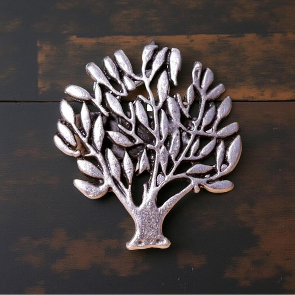 Tree of Life Ring - Picture 8 of 9